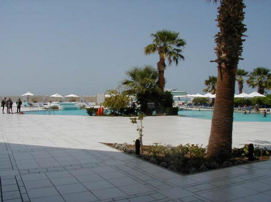 Photos Basin, Hurghada Hilton Plaza Hotel Accommodation Egypt