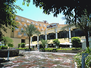 Photos Beautiful Hotel Gardens, Mercure Hotel Luxor Accommodation Egypt
