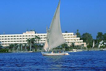 Photos Facade & Nile Boats, Sheraton Hotel Luxor Accommodation Egypt